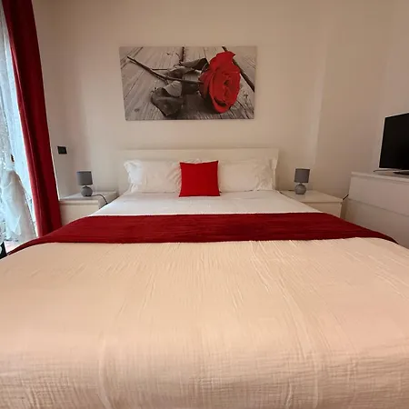 De Rossi Apartman Bari