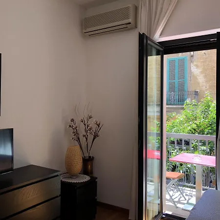 De Rossi Apartment *